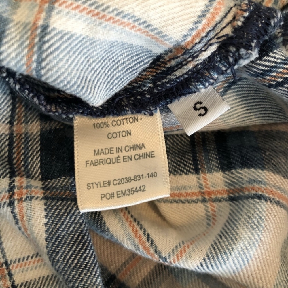 Plaid button down - Picture 4 of 5
